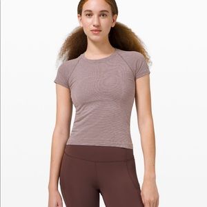 lululemon NWT Swiftly Short Sleeve Race Length 4